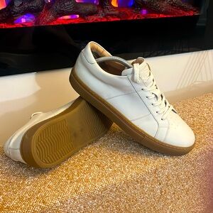 Greats Royales size 9
